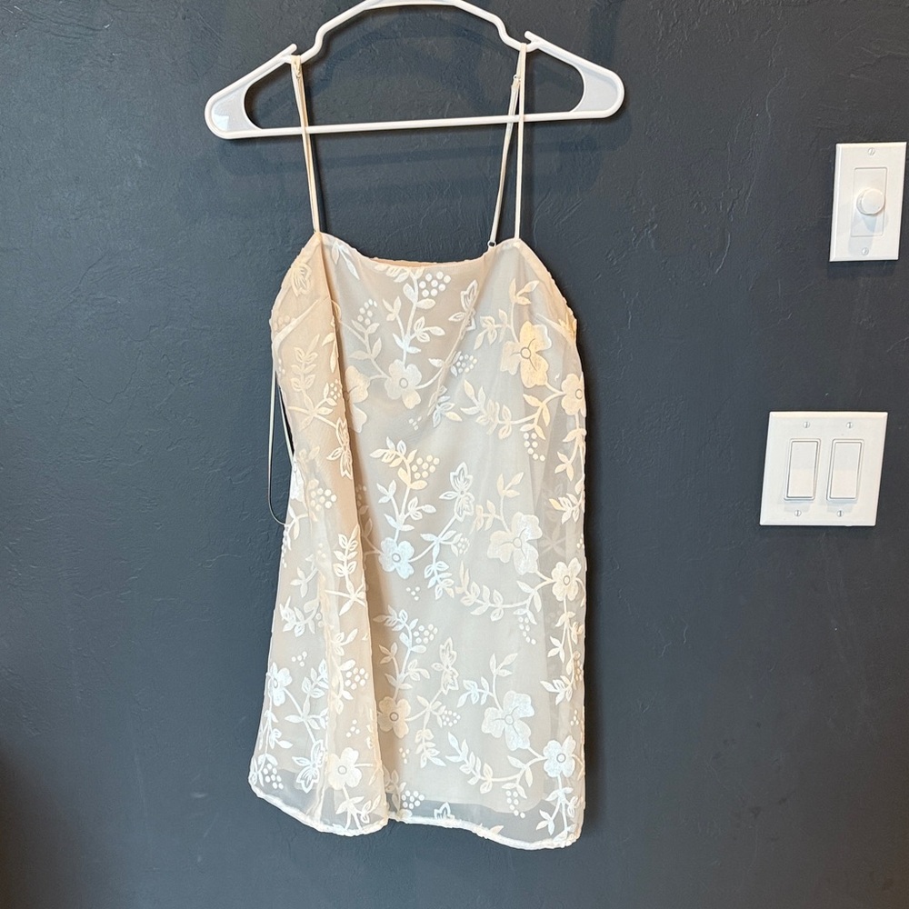 Lulu's Cream Floral Midi Dress